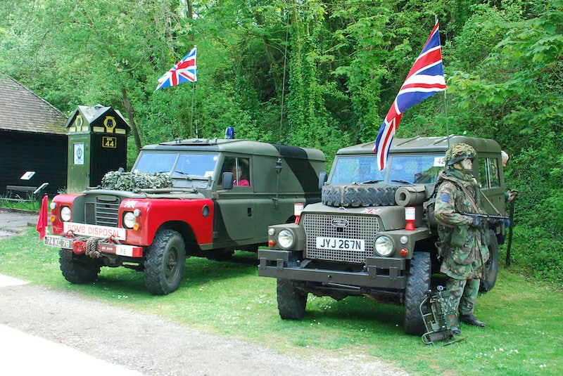 B436UFK 1984 Land Rover Series 3 Bomb Disposal, JYJ267N 1974 Land Rover Lightweight Hardtop used in Falklands Conflict