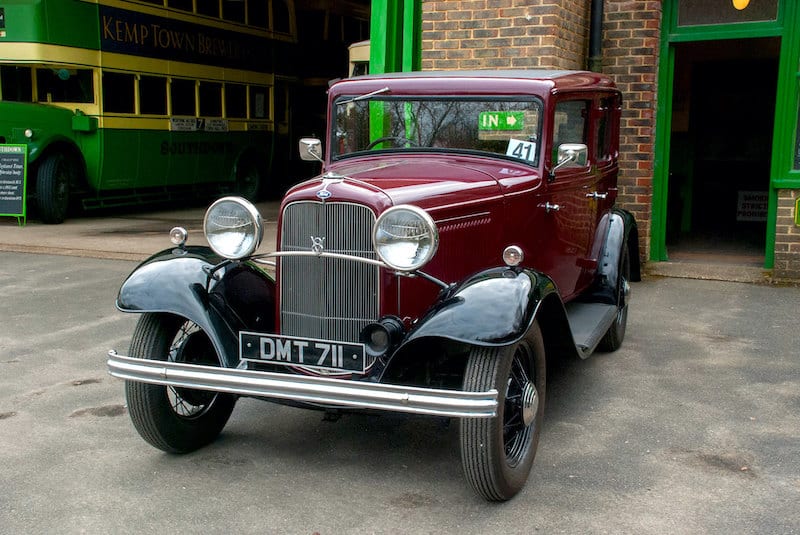 DMT711 1932 3622cc Ford 18 'ForDor' Saloon April 2019 VCS